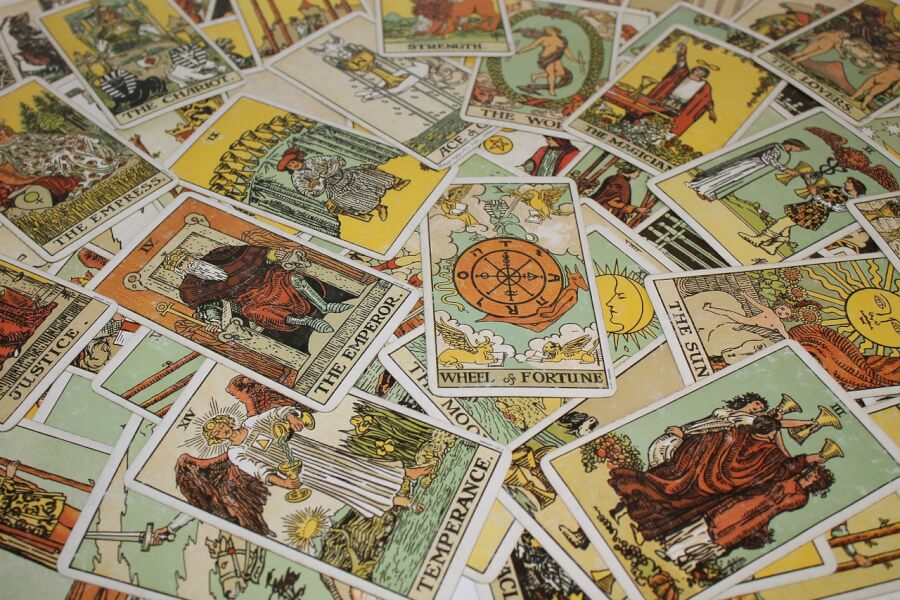 Learn Tarot in 2026: Meanings, Spreads, and Techniques for Beginners